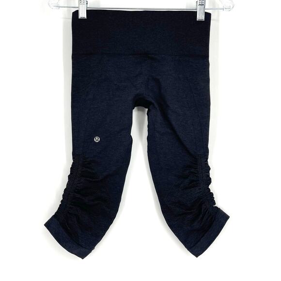 Lululemon Ebb and Flow Crop Tight in Coal Size 4 - Picture 9 of 10